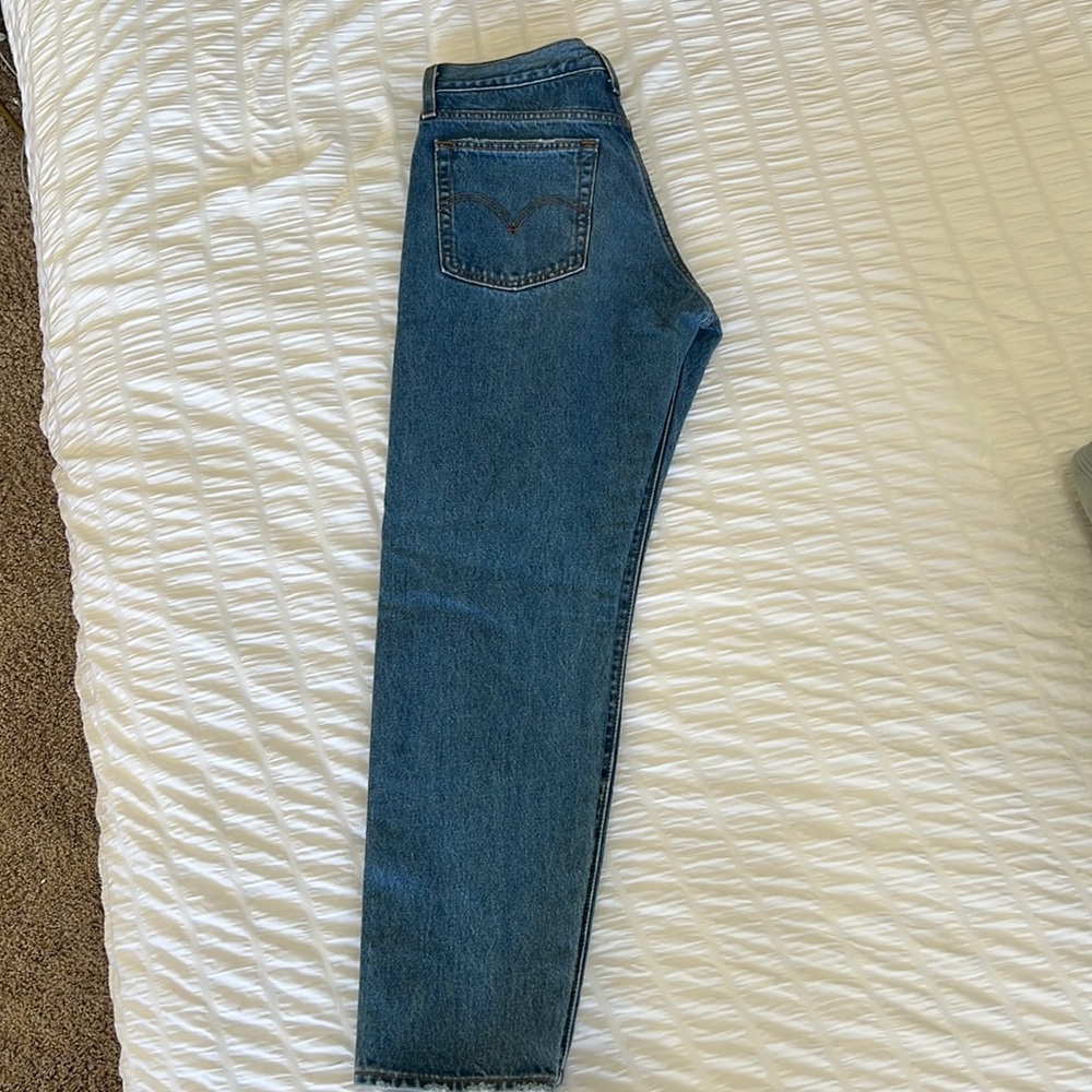 Levi’s Wedgie fit high rise tapered leg